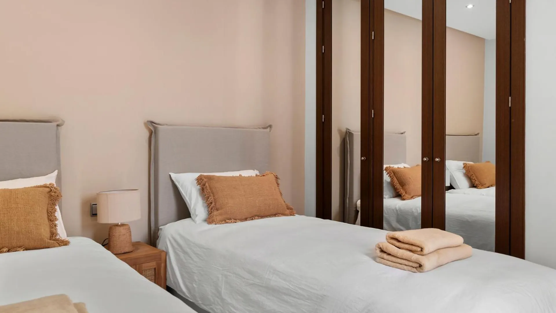 Penthouse Bahia De La Plata Daire Estepona