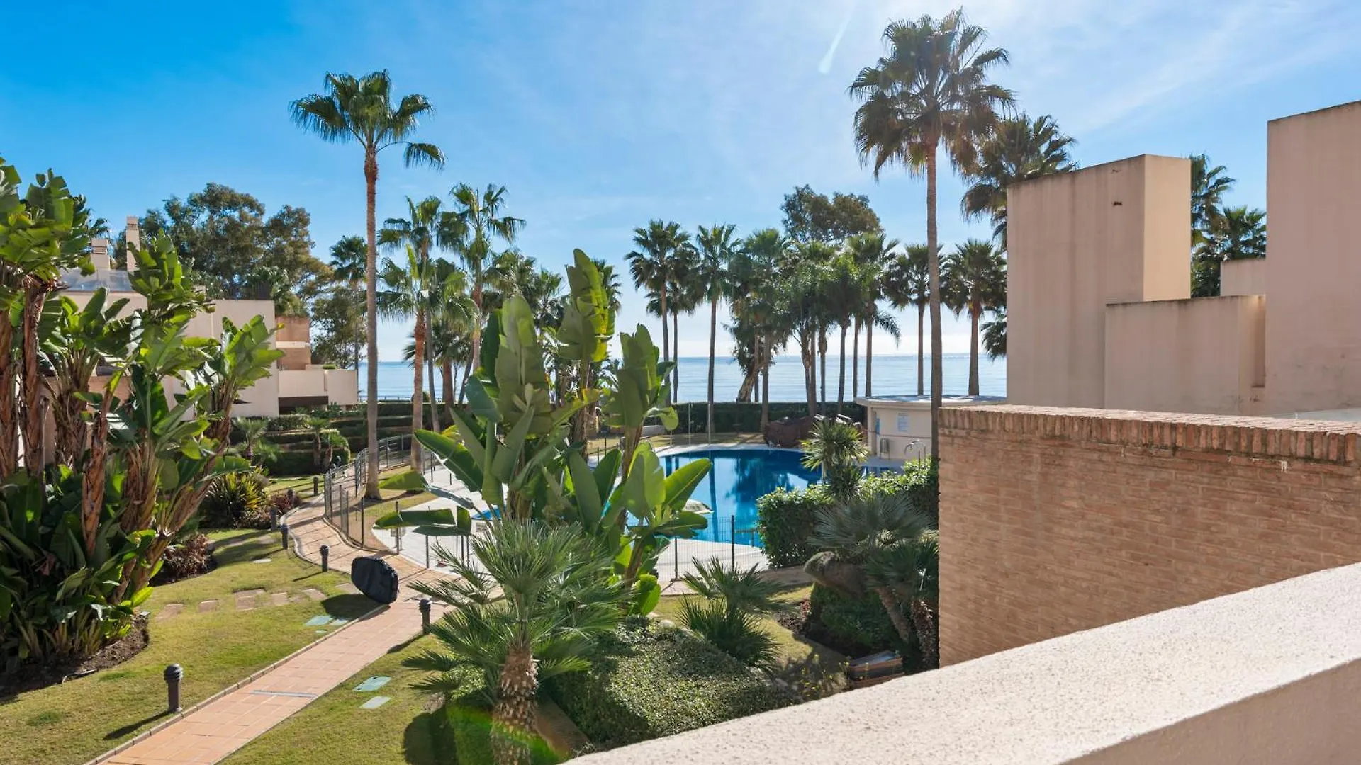 Penthouse Bahia De La Plata Daire Estepona